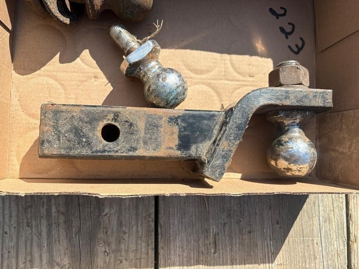 2"-ball-receiver-&-other-balls-image-3