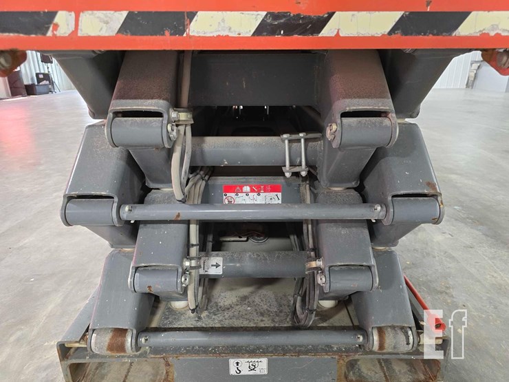 2017-skyjack-sjiii3226-image-15