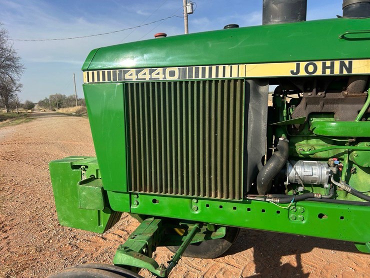 1982-john-deere-4440-image-18