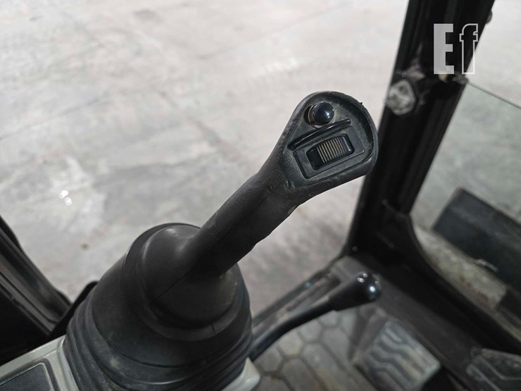 2016-caterpillar-308e2-cr-image-20