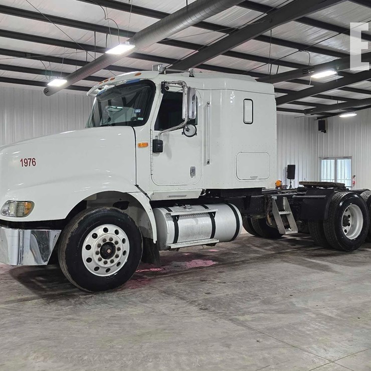 2013 INTERNATIONAL PAYSTAR 5900