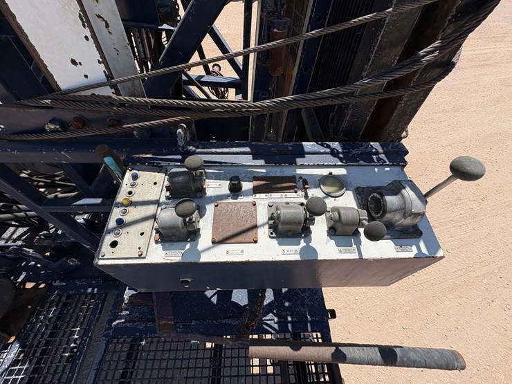 caterpillar-c15-image-15