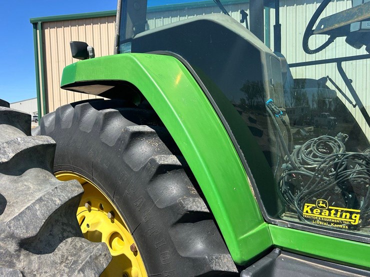 1996-john-deere-8200-image-11