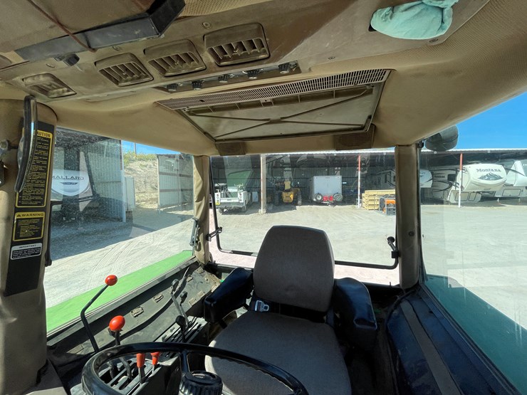 john-deere-3055-image-23