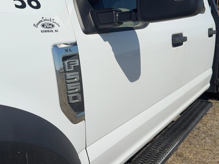 2019-ford-f550-image-12