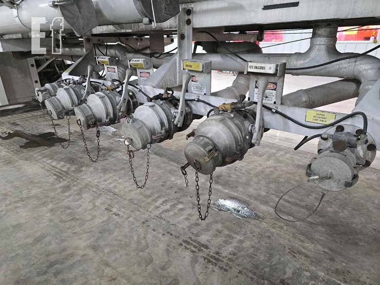 1994-polar-tank-image-13