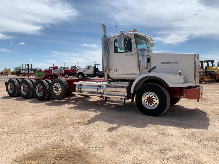 2012-western-star-4900-image-3