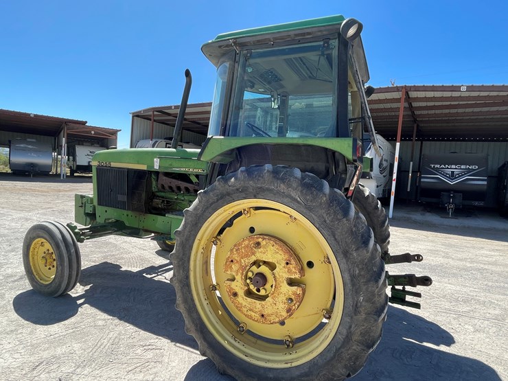 john-deere-3055-image-67