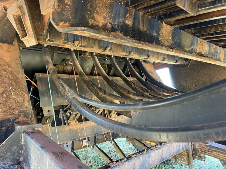 2014-new-holland-big-baler-340-image-7