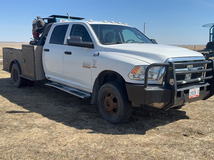 2017-ram-3500-hd-image-3