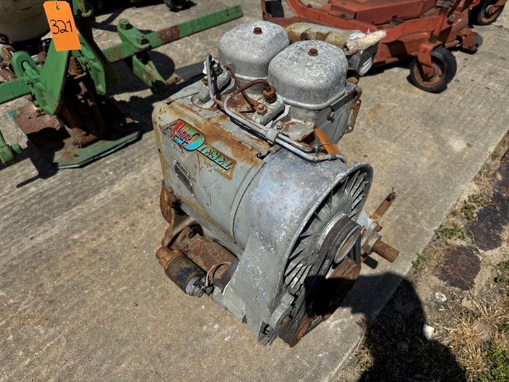 deutz-2-cylinder-engine-image-3