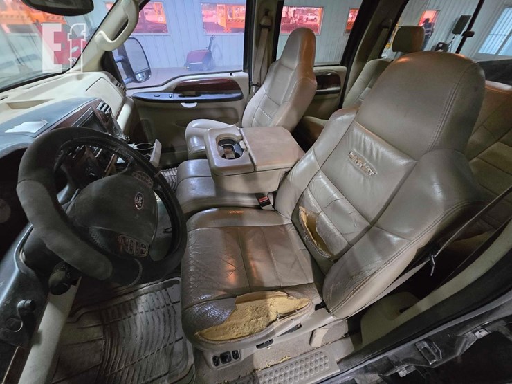 2005-ford-f250-lariat-image-9