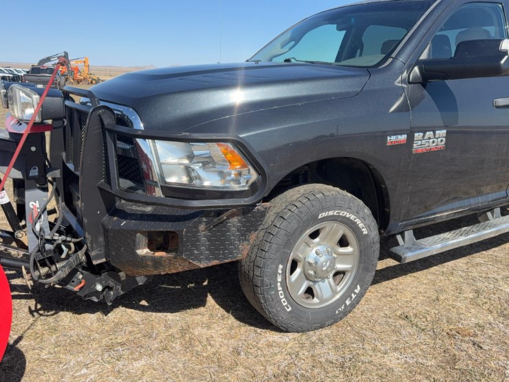 2015-dodge-2500-image-19