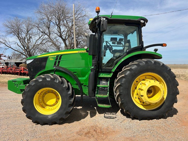 2013-john-deere-7200r-image-24