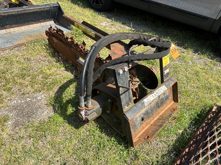 toro-chain-trencher-image-4