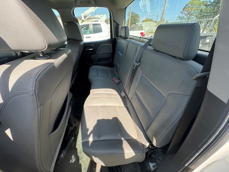 2017-chevrolet-silverado-1500-image-10