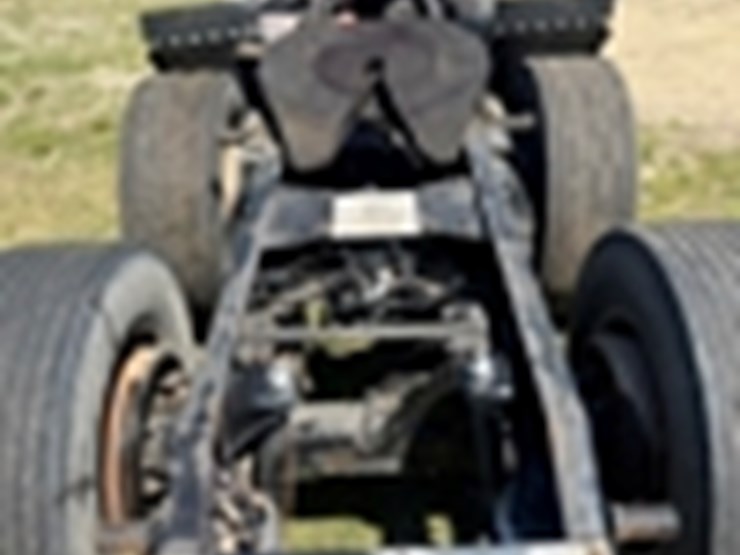 2014-peterbilt-579-image-4