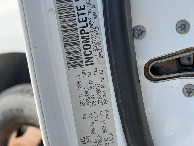 2017-ram-3500-hd-image-24