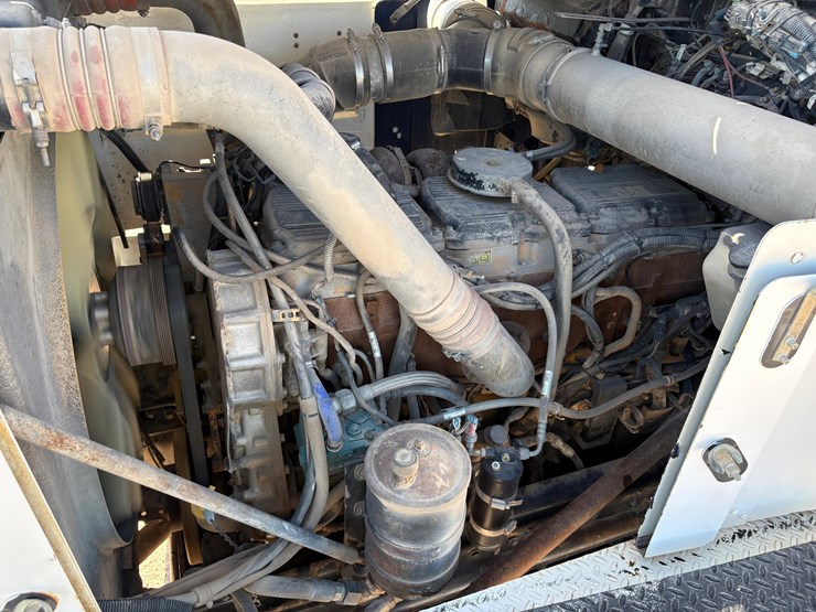 2005-kenworth-c500b-image-12