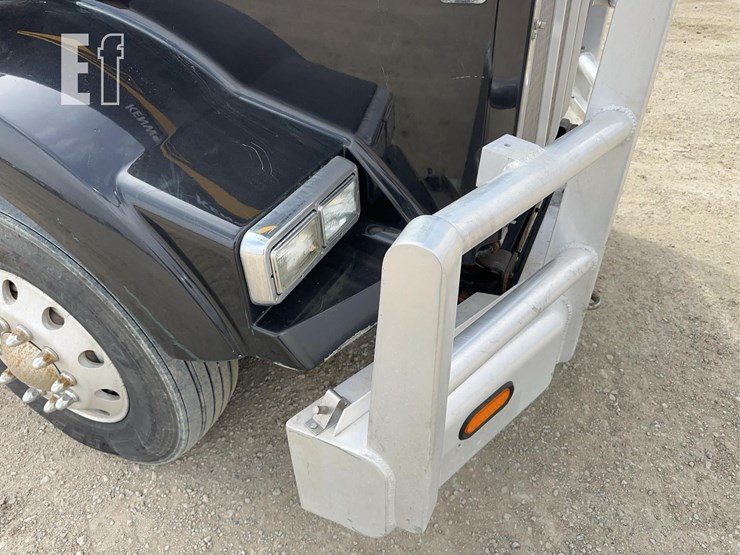 2005-kenworth-t800-image-36