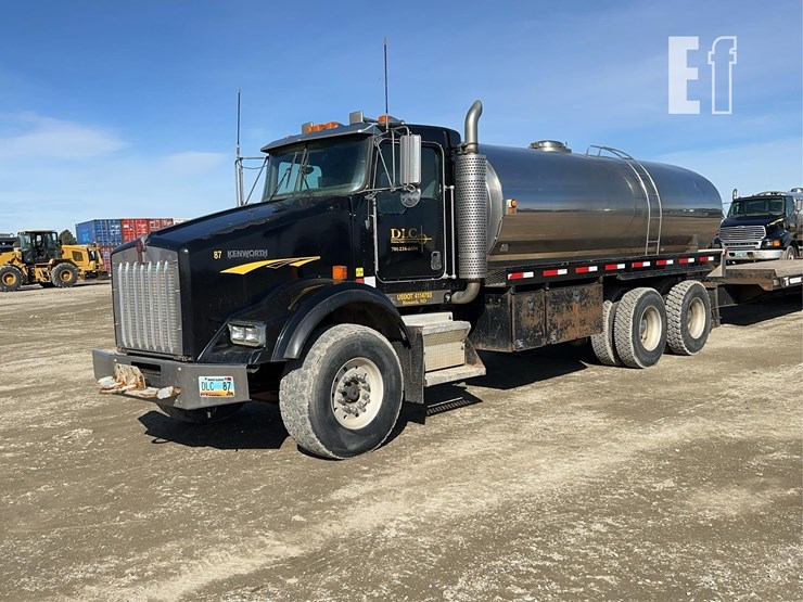 2005-kenworth-t800-image-1