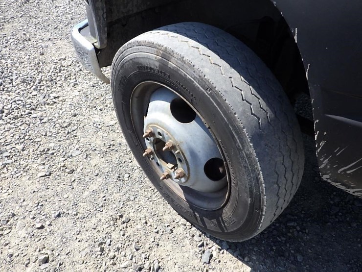 1996-gmc-3500-image-18