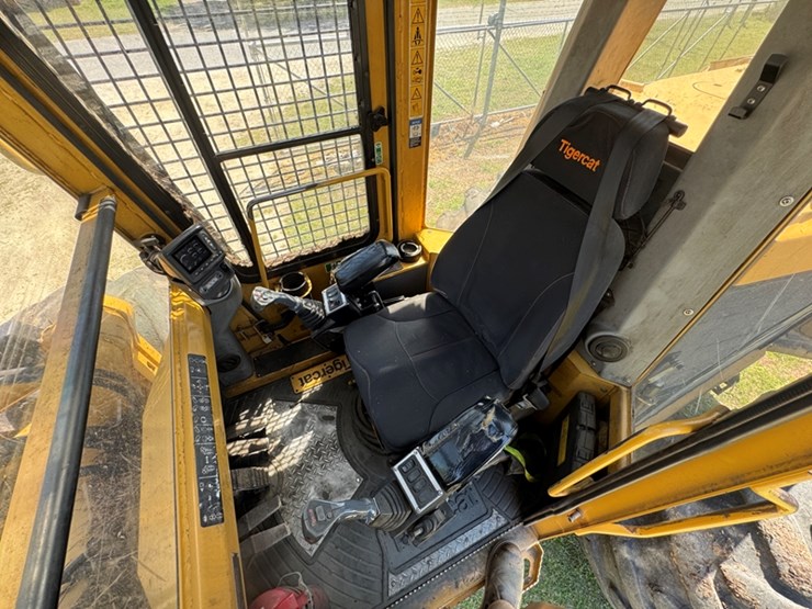 2020-tigercat-720-image-12