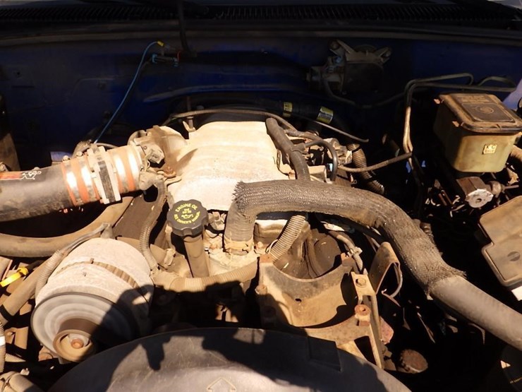 1996-gmc-3500-image-15