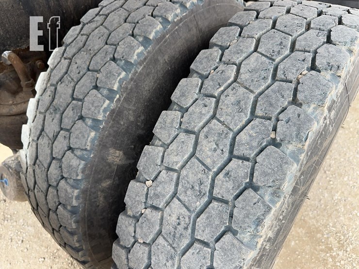 2005-kenworth-t800-image-16