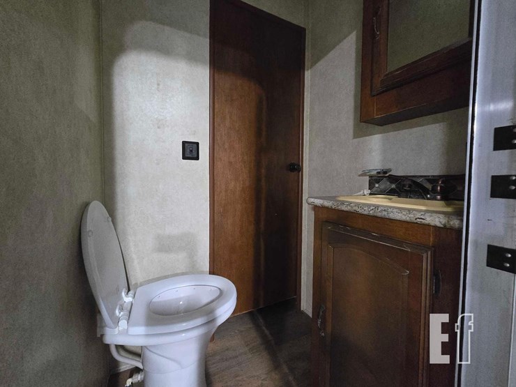 2015-forest-river-wildwood-heritage-glen-lite-366bh-image-14