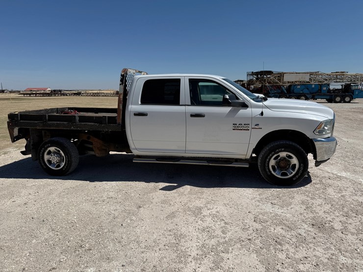 2014-ram-2500-tradesman-image-4