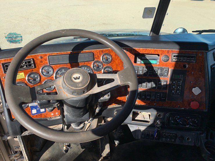 2012-western-star-4900-image-15