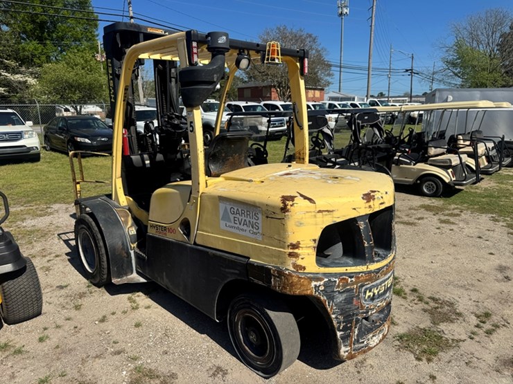 hyster-100-fortis-forklift---solid-tire-front-dual-cummins-diesel,-finger-mast-controls-13,376-hours-image-4