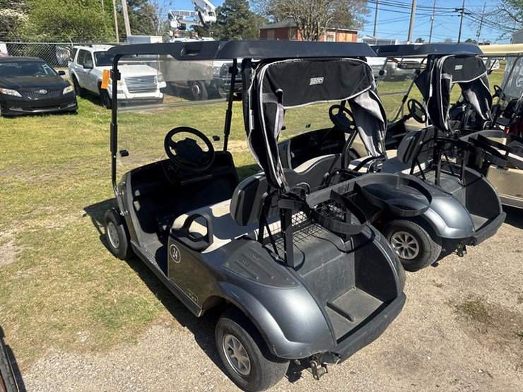 2019-e-z-go-txt-2-seat-golf-carts-lithium-battery-and-charger-image-4