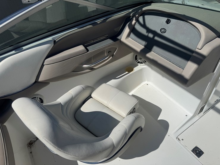 2002-cobalt-206-bowrider,-302-i/o-302-i/o-with-less-than-50-hours-(ed's-marine)-with-trailer.-image-7