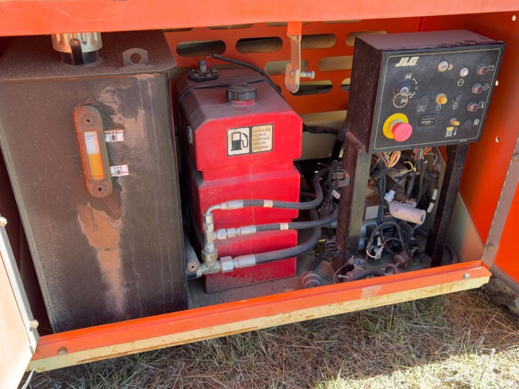 2007-jlg-260mrt-image-9