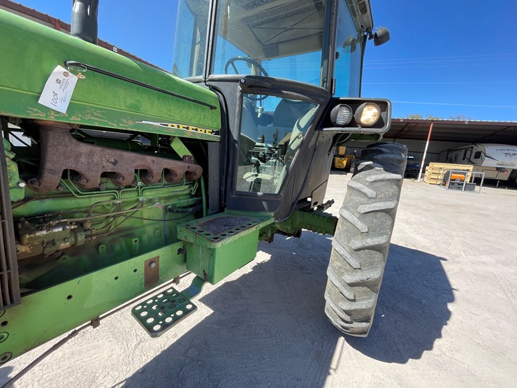 john-deere-3055-image-18
