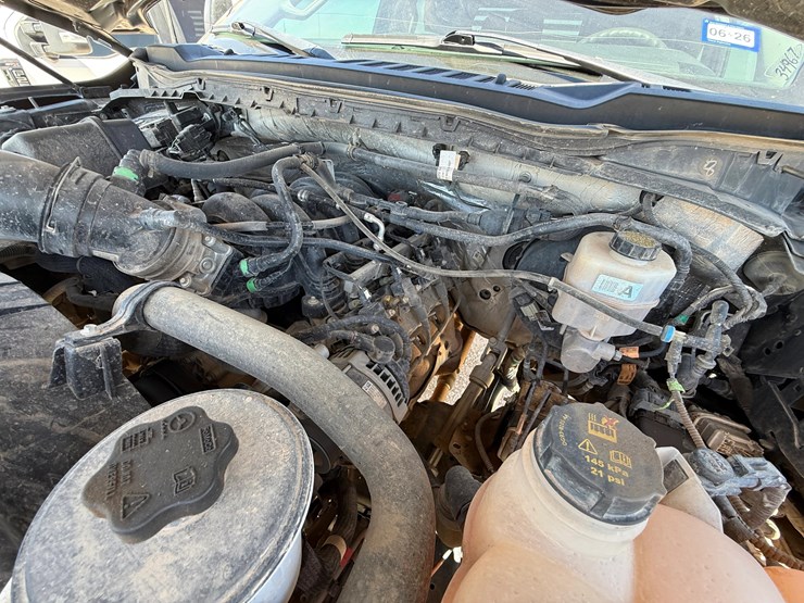 2023-ford-f250-image-23