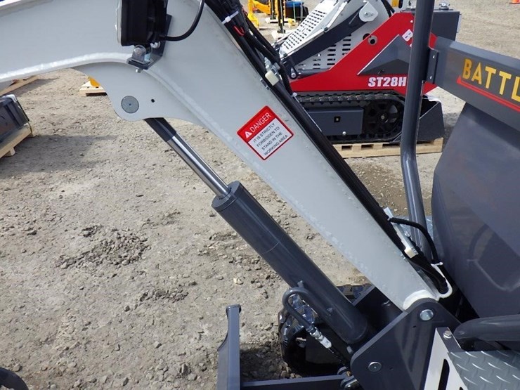 2026-bttl-et12m-6-hydraulic-excavator-image-8