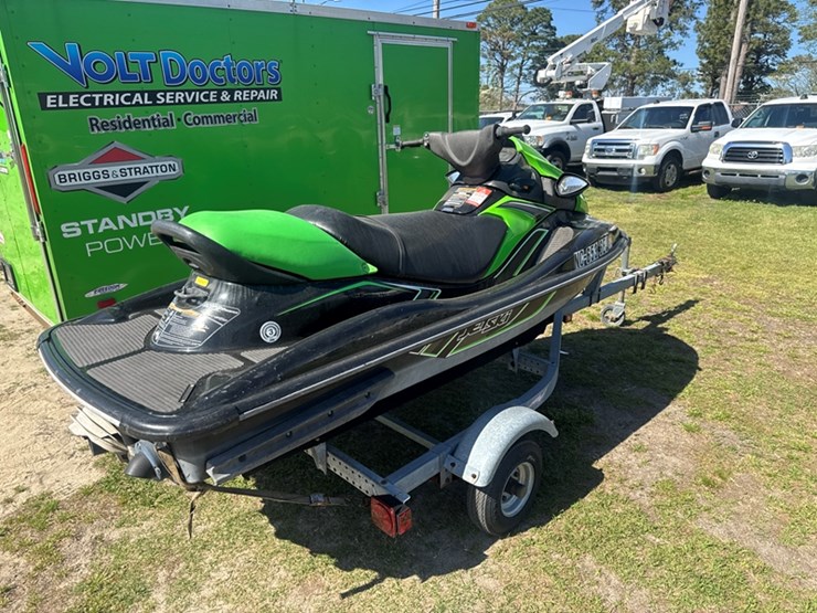 2015-kawasaki-stx-15f-jet-ski-and-trailer-362-hours-showing,-hull-id---kaw10652k415-1997-image-3