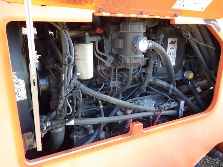 2014-jlg-6042-telescopic-reach-lift-image-13