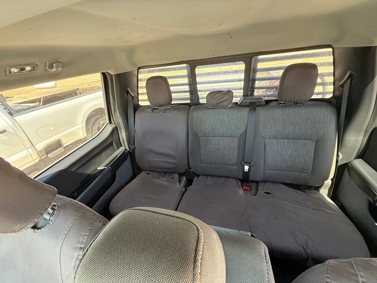 2023-ford-f250-image-13