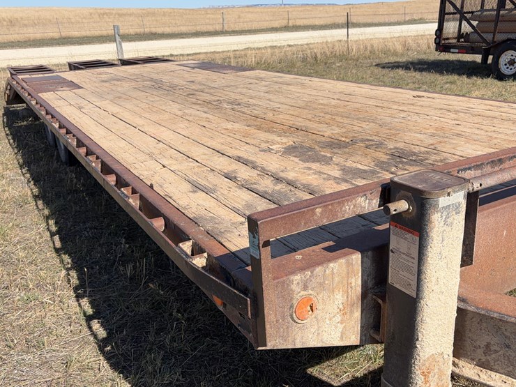 2010-pj-flatbed-trailer-image-9