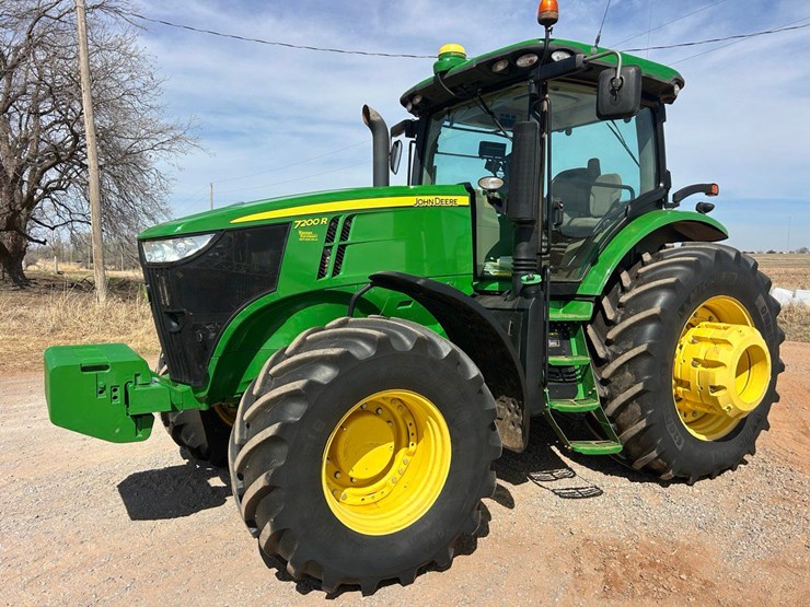 2013-john-deere-7200r-image-23