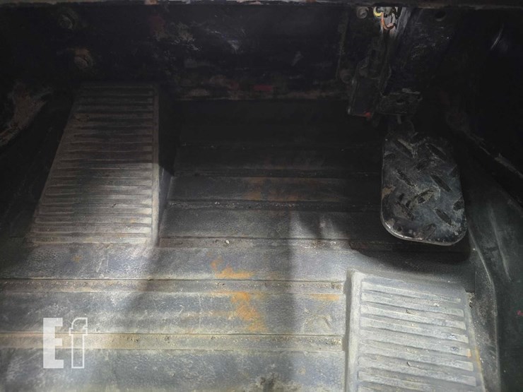 2022-caterpillar-289d3-image-15