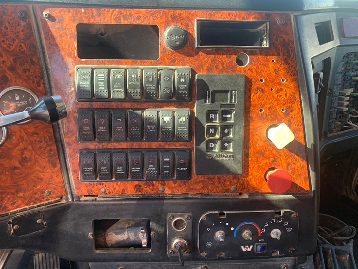 2012-western-star-4900-image-15