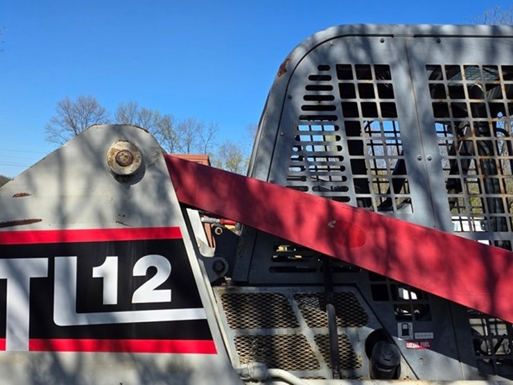 takeuchi-tl12-image-16