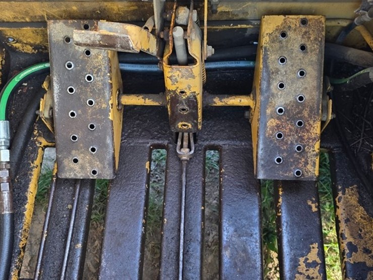 1988-new-holland-l555-image-42