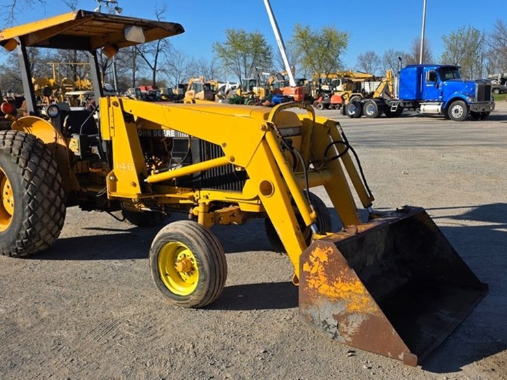 john-deere-2355-image-2