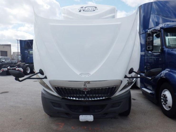 2017-international-prostar-image-18